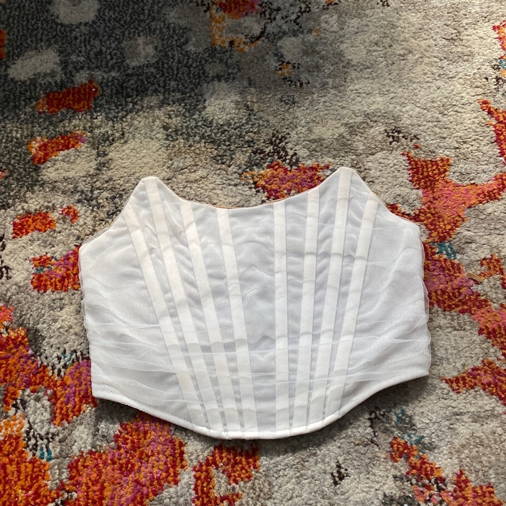 White corset with zipper